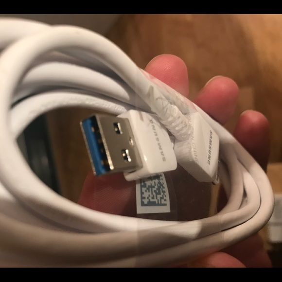 Samsung 5 plug charger - Picture 2 of 2